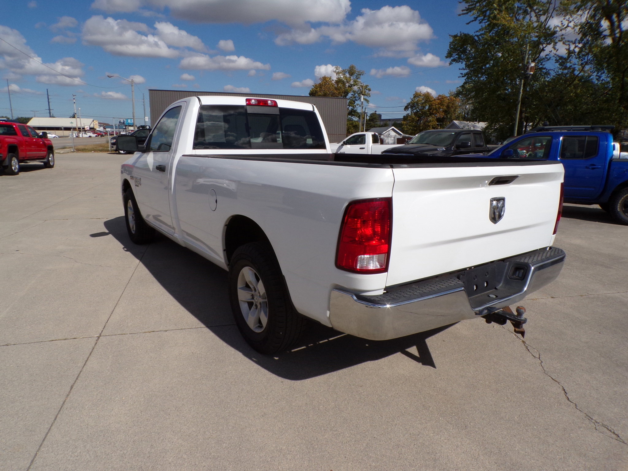2019 Ram 1500 Classic Tradesman photo 3