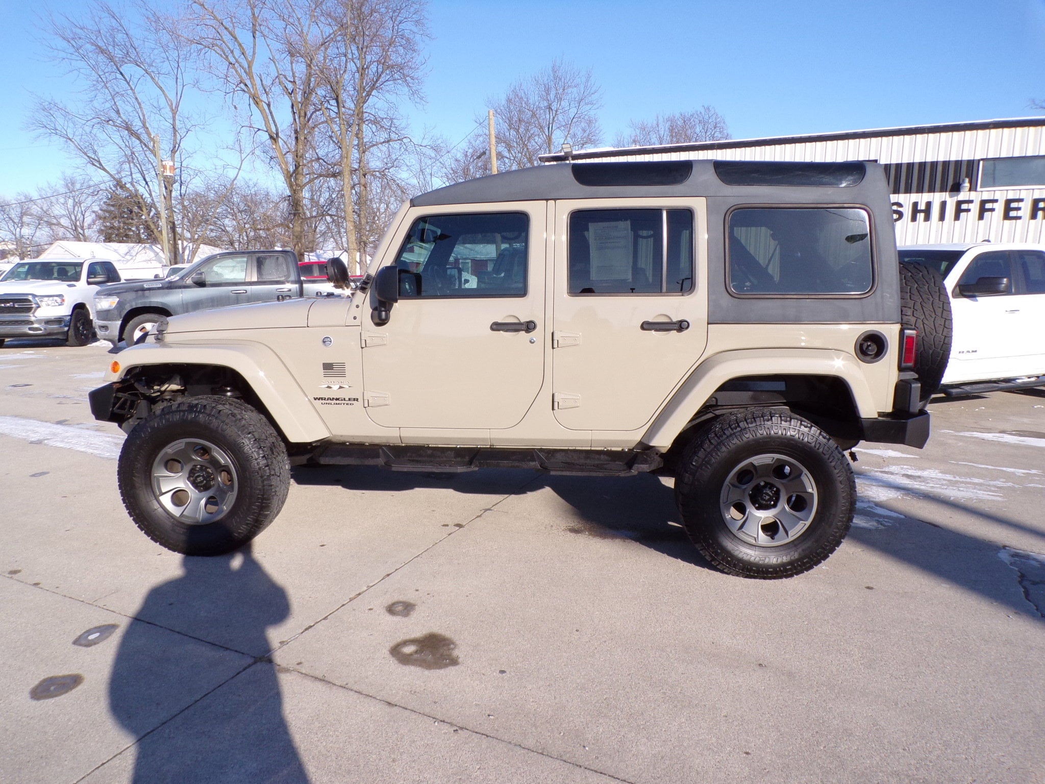 2017 Jeep Wrangler Unlimited Sahara - Photo 8