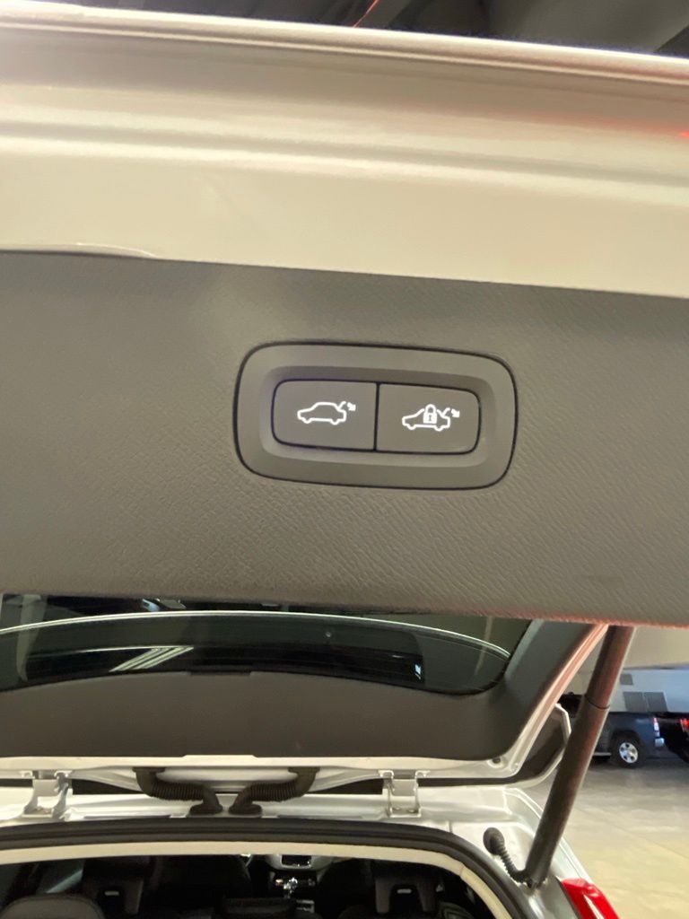 2019 Volvo XC90 20