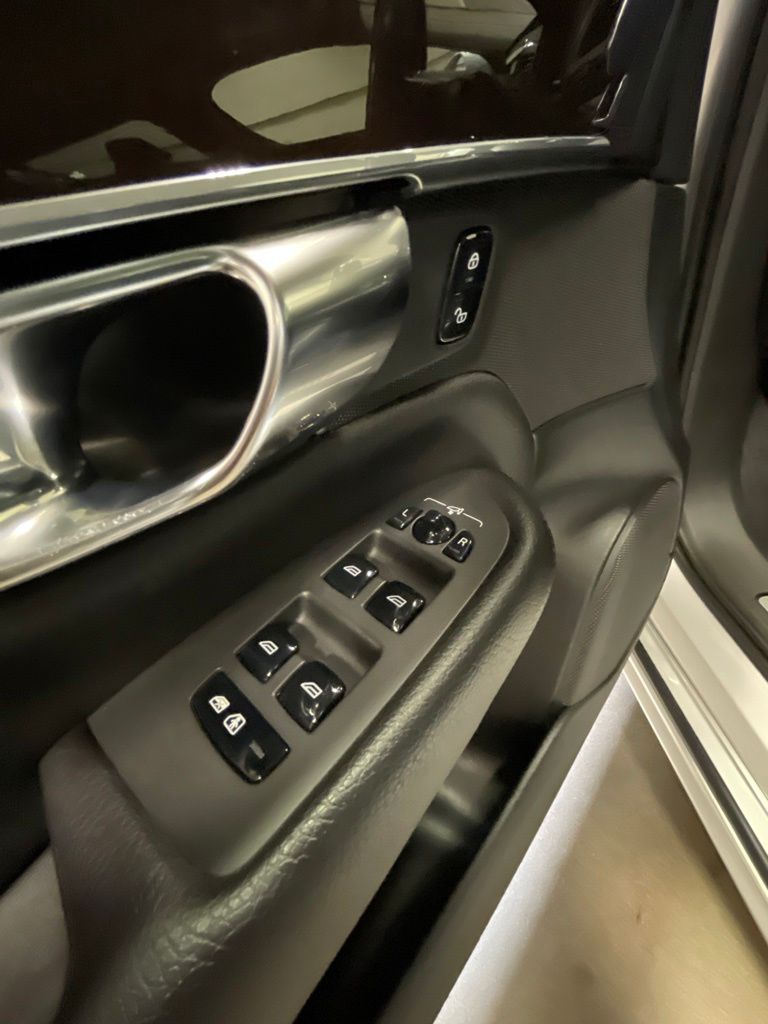 2019 Volvo XC90 13