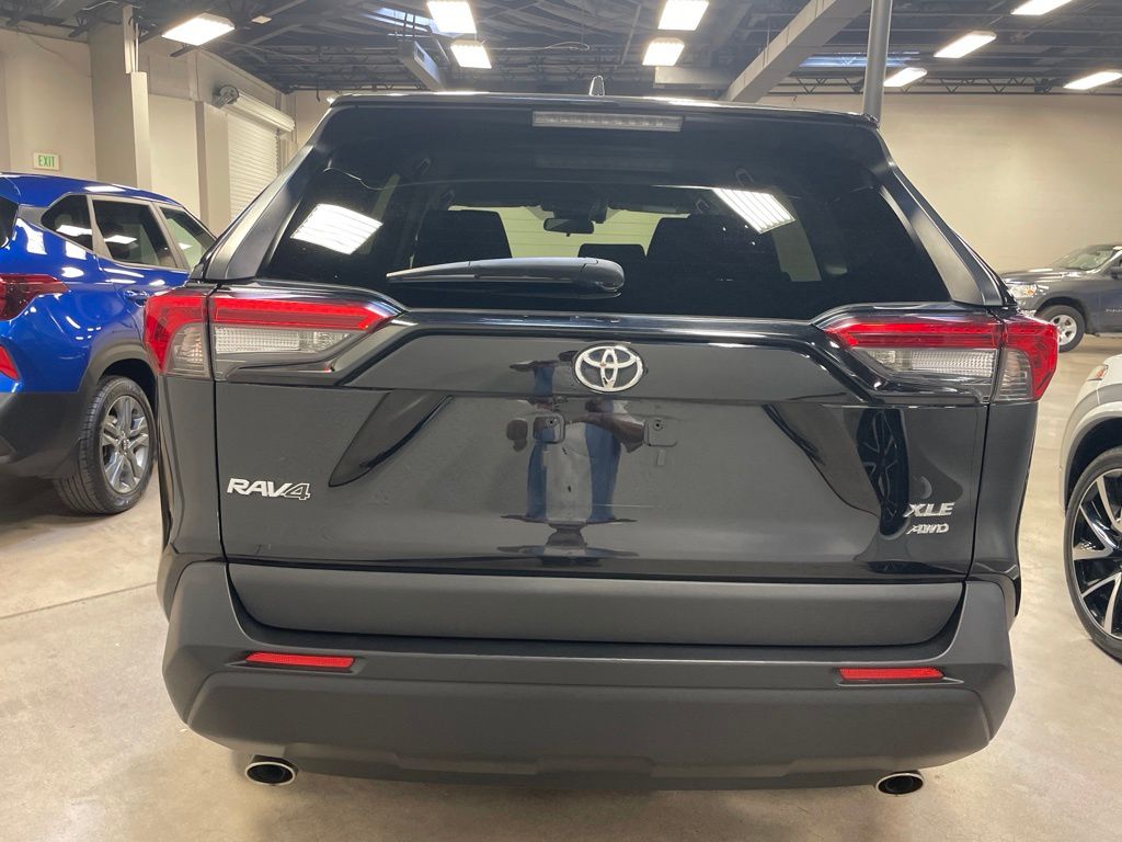 2024 Toyota RAV4 5
