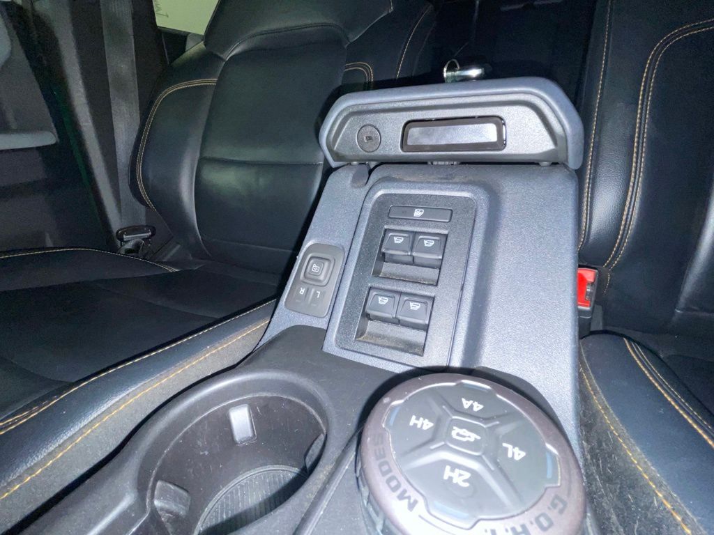 2023 Ford Bronco Badlands - Photo 12