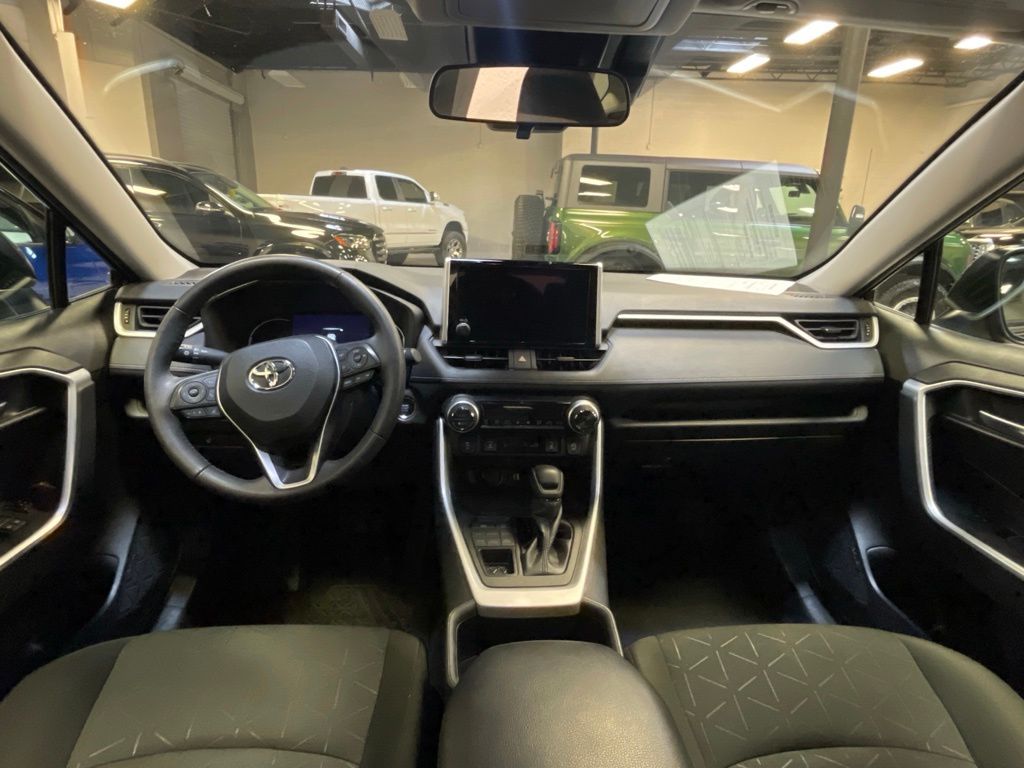 2024 Toyota RAV4 6