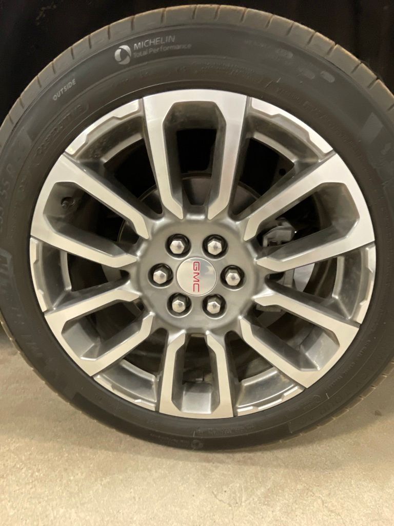 2023 GMC Acadia Denali - Photo 18