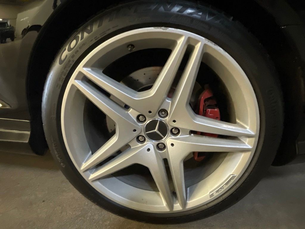 2011 Mercedes-Benz CL-Class CL63 AMG - Photo 24