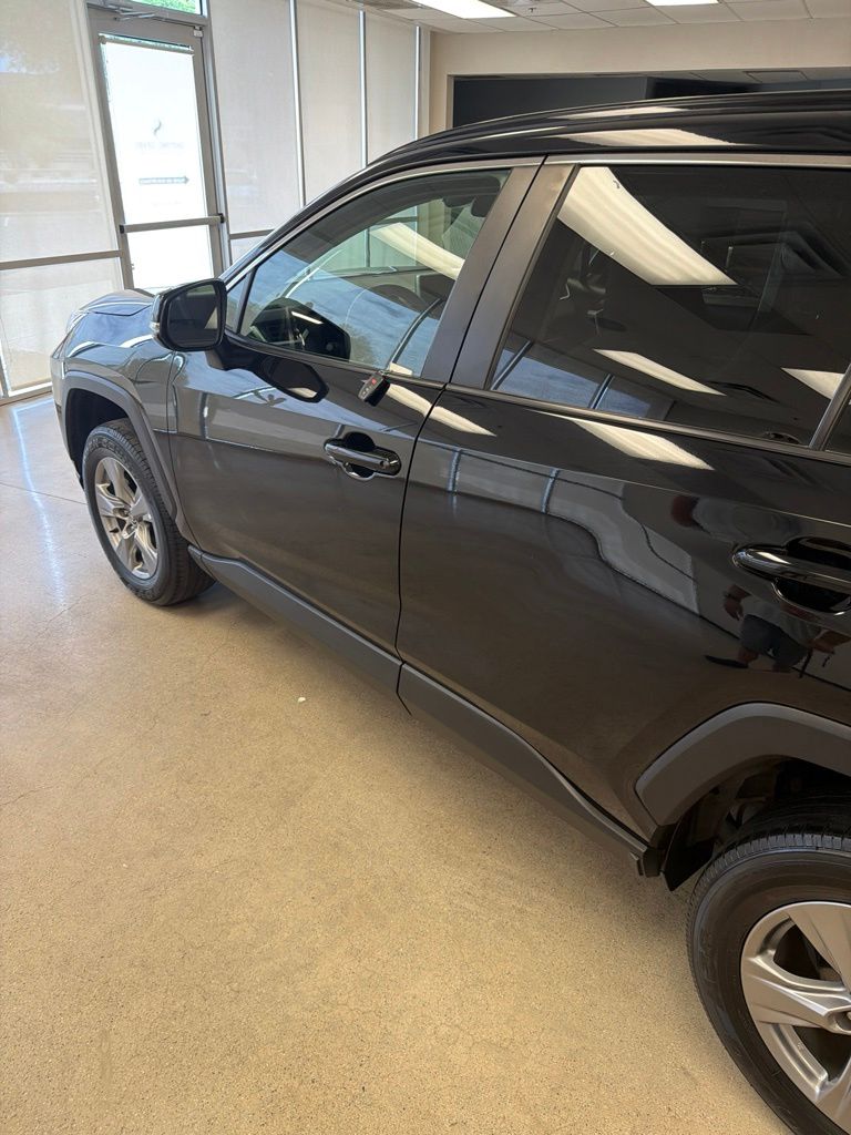 2024 Toyota RAV4 4