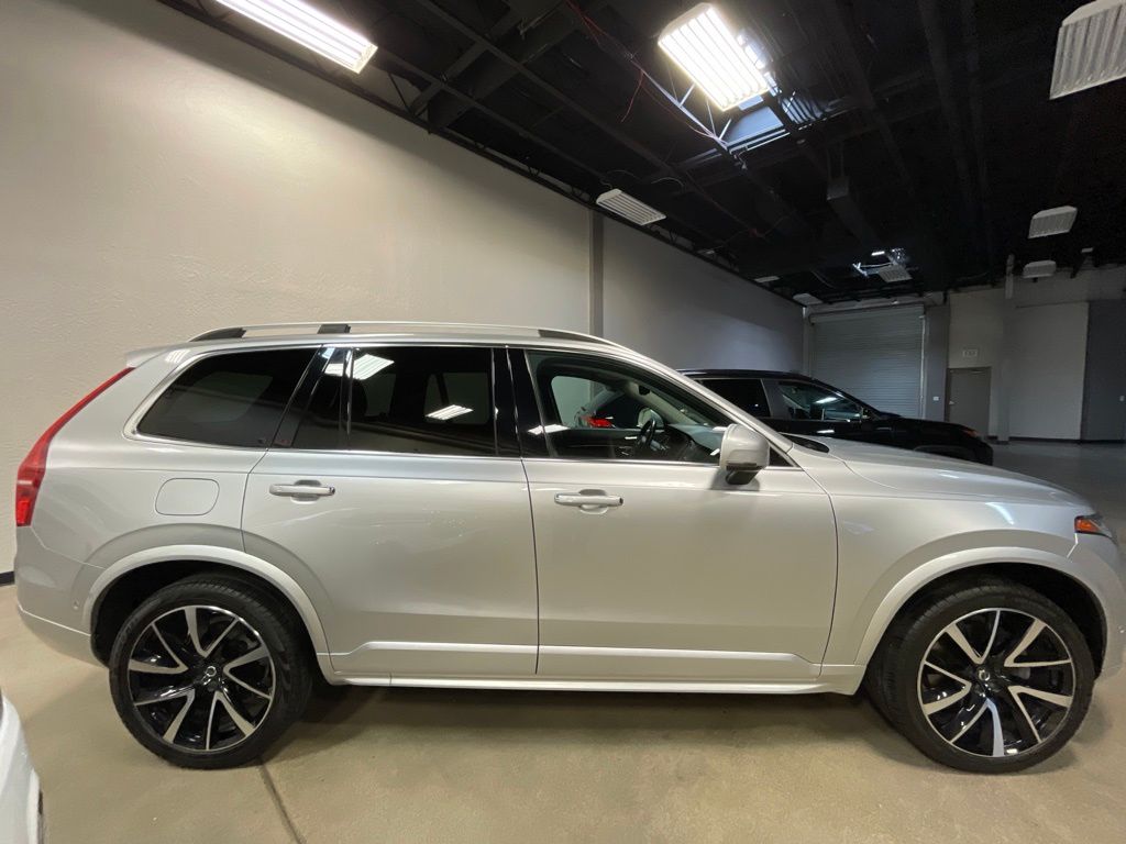 2019 Volvo XC90 7