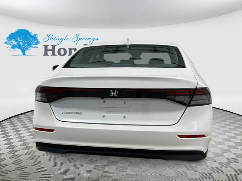2025 Honda Accord LX photo 3