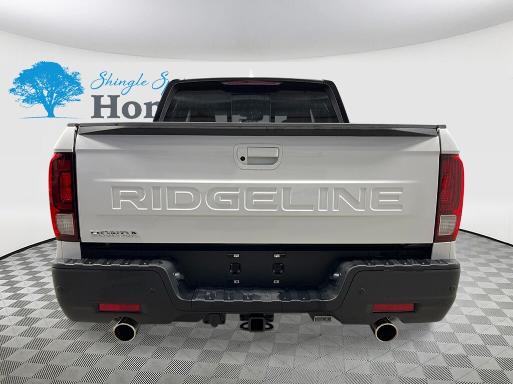 2025 Honda Ridgeline Black Edition photo 4