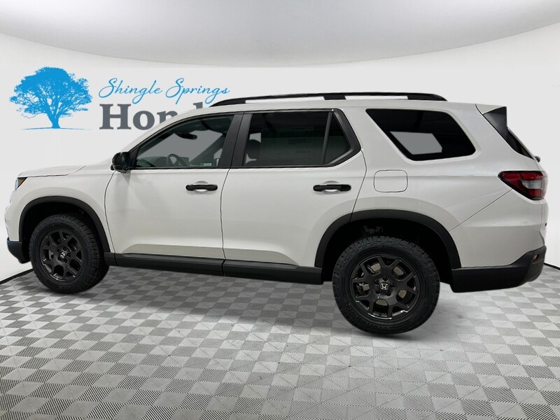 2025 Honda Pilot TrailSport photo 2