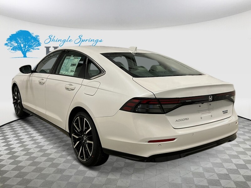 2025 Honda Accord Hybrid Touring photo 2