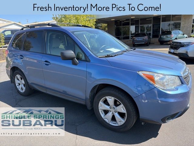 2016 Subaru Forester 2.5i photo 2