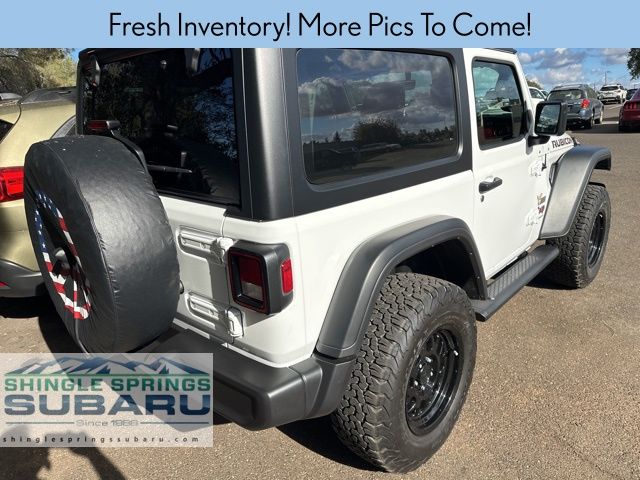 2023 Jeep Wrangler Rubicon photo 2