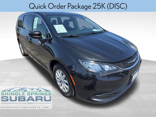 2017 Chrysler Pacifica Touring