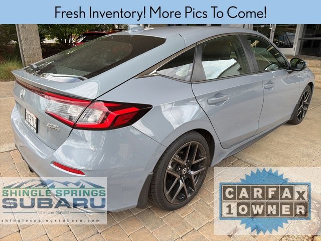 2024 Honda Civic Sport Touring Hatchback photo 4