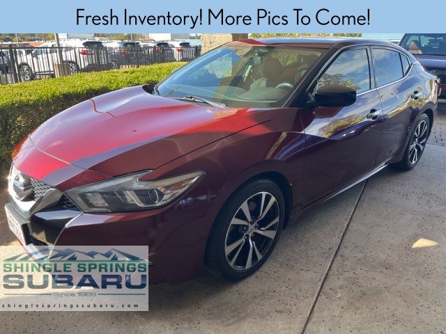 2017 Nissan Maxima S photo 2