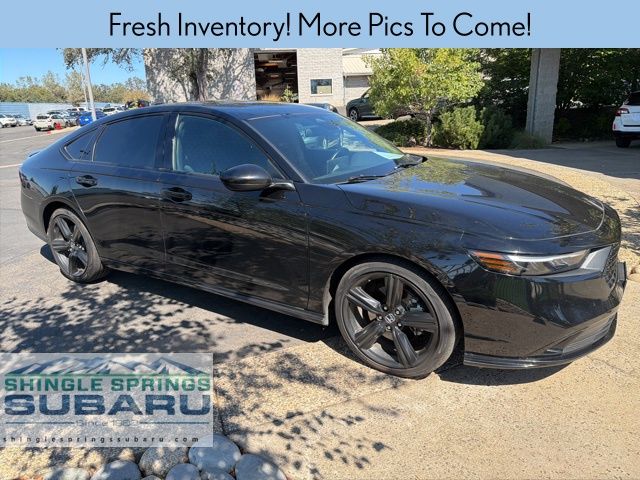 2023 Honda Accord Hybrid Sport-L photo 2