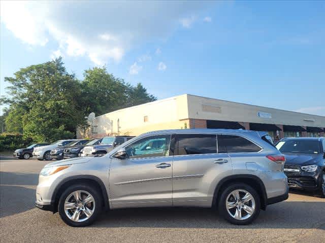 Used 2015 Toyota Highlander Limited with VIN 5TDDKRFH7FS157866 for sale in Fredericksburg, VA