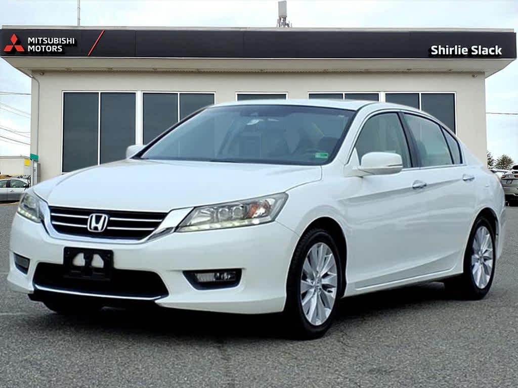 2015 Honda Accord Touring's photo