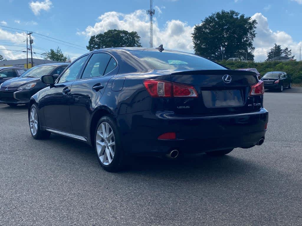 2011 Lexus IS 250 photo 3