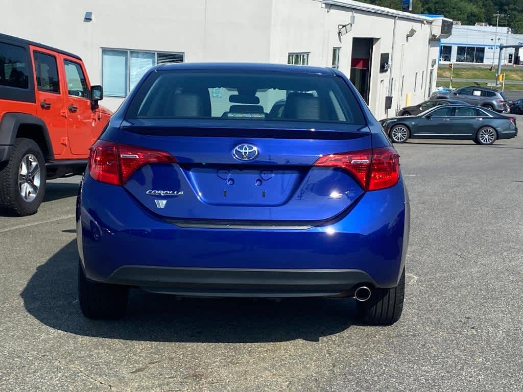 2017 Toyota Corolla SE photo 4