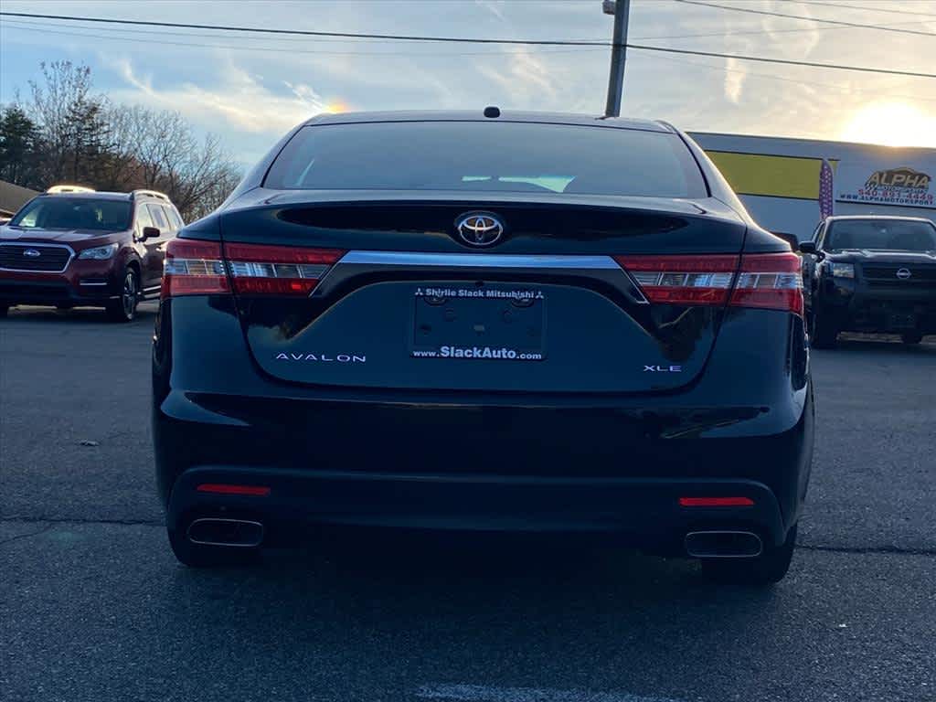 2015 Toyota Avalon XLE Touring photo 3