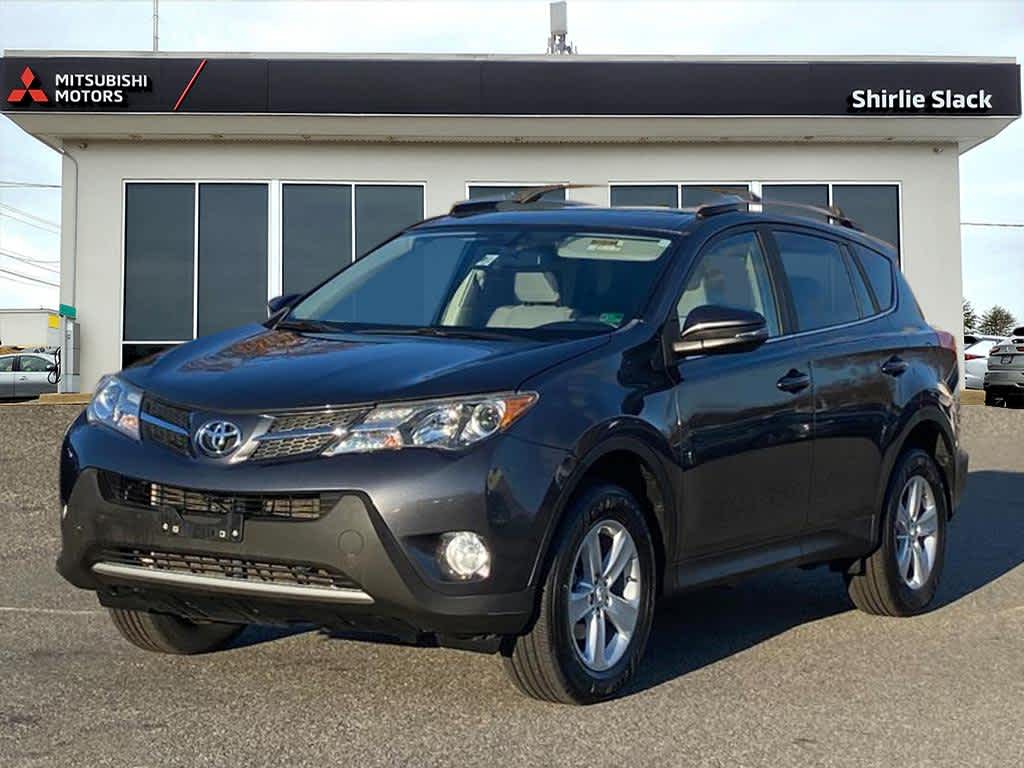 2014 Toyota RAV4 XLE's photo