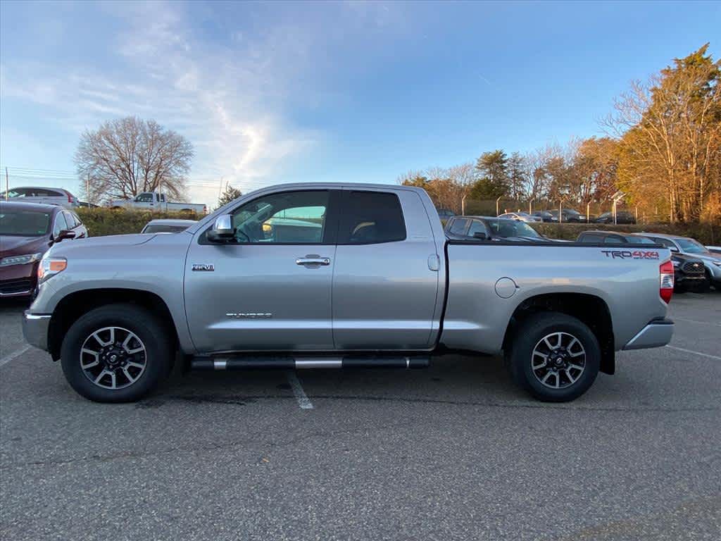 2016 Toyota Tundra Double Cab photo 2