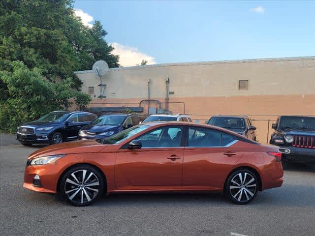 Used 2020 Nissan Altima SR with VIN 1N4BL4CV9LC173135 for sale in Fredericksburg, VA