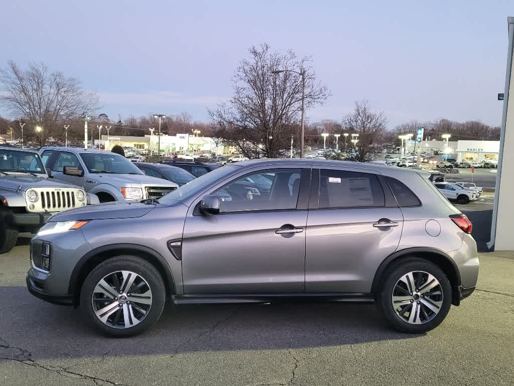 2024 Mitsubishi Outlander Sport ES photo 2