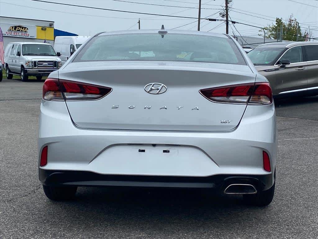 2018 Hyundai Sonata Eco photo 2