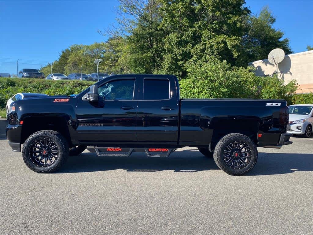 Used 2017 Chevrolet Silverado 1500 LT 4WD Double Cab 143.5 4WD Double Cab 143.5