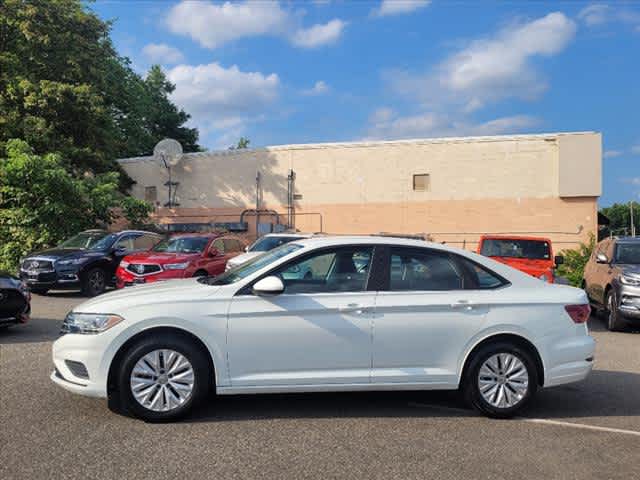 Used 2019 Volkswagen Jetta S with VIN 3VWCB7BU2KM261515 for sale in Fredericksburg, VA