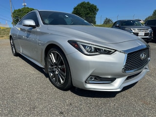 2017 INFINITI Q60 Red Sport 400 AWD