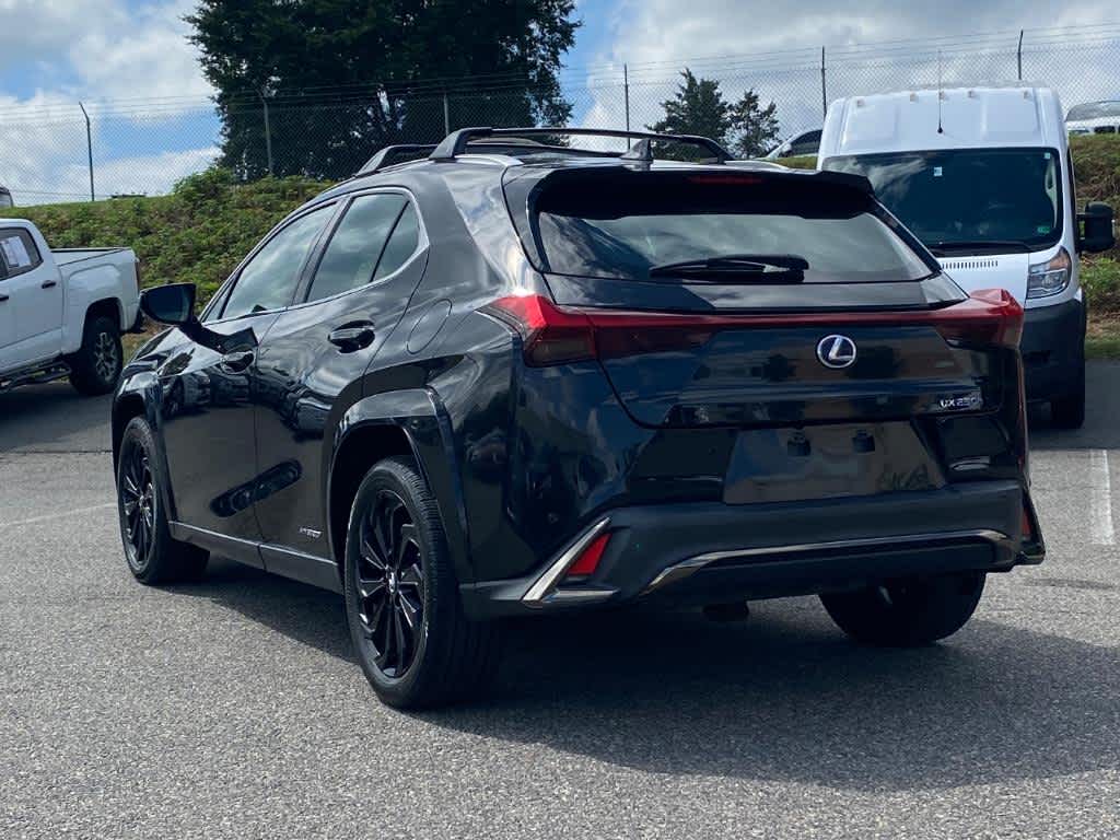 2022 Lexus UX 250h F SPORT photo 3