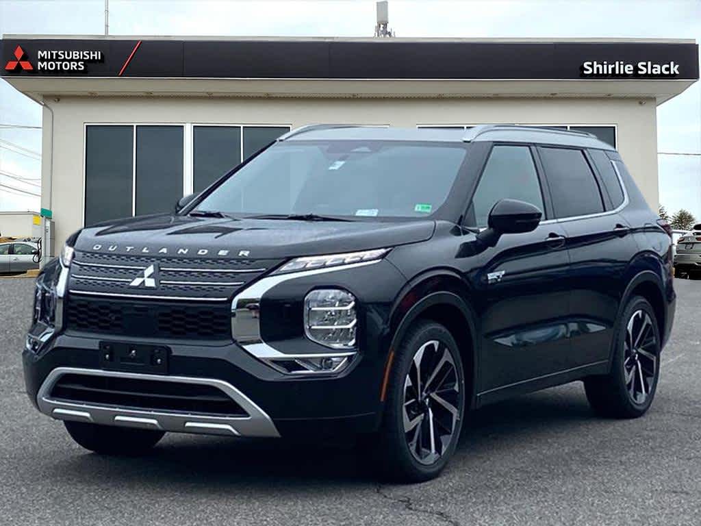 2025 Mitsubishi Outlander Plug-in Hybrid Platinum Edition's photo