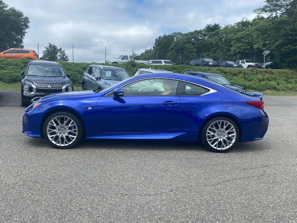2016 Lexus RC 300 AWD photo 2