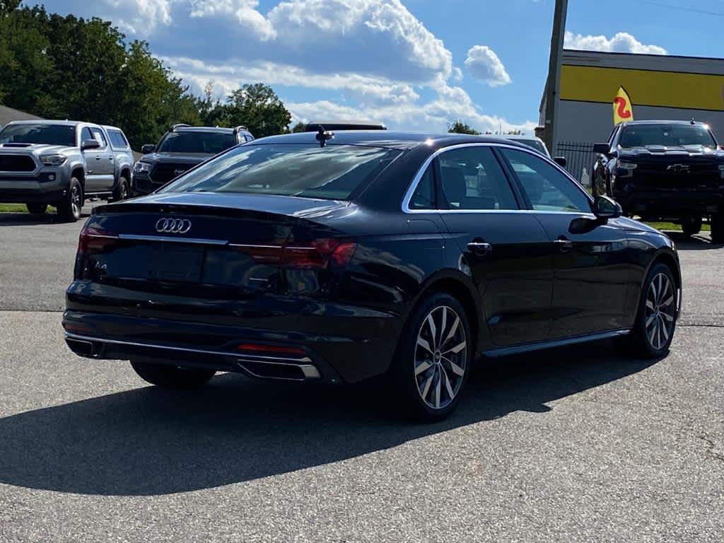2022 Audi A4 Premium Plus 40 TFSI Quattro photo 2
