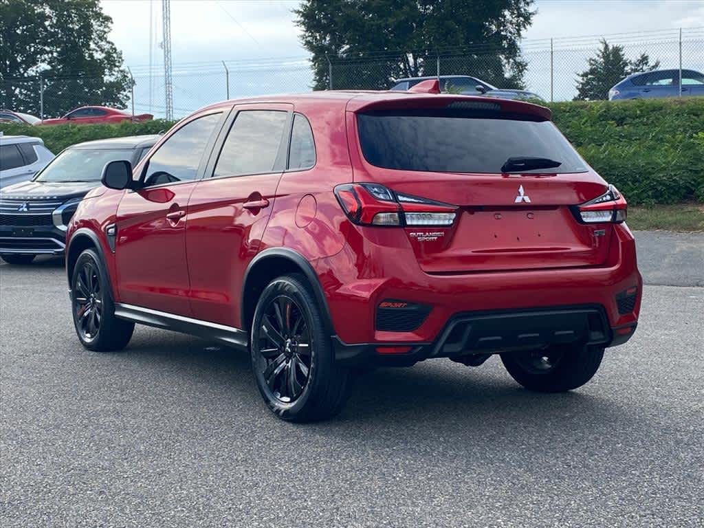 2024 Mitsubishi Outlander Sport LE photo 2