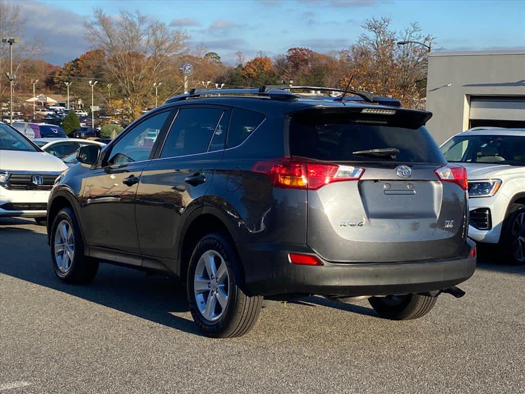2014 Toyota RAV4 XLE photo 3