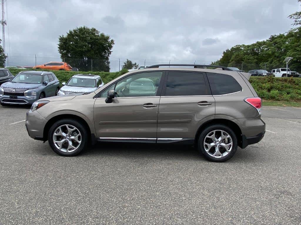 2017 Subaru Forester Touring 2.5i photo 2