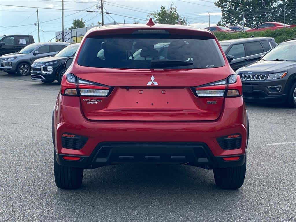 2024 Mitsubishi Outlander Sport LE photo 3