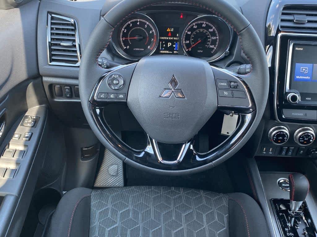 2025 Mitsubishi Outlander Sport ES SE LE photo 4