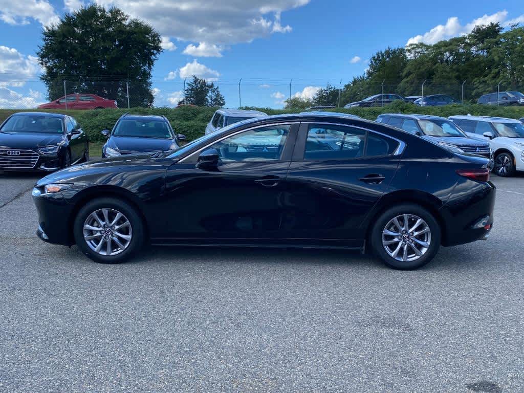 2022 Mazda Mazda3 2.0 photo 2