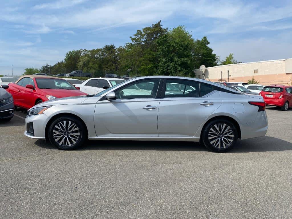 Used 2023 Nissan Altima SV with VIN 1N4BL4DV5PN331592 for sale in Fredericksburg, VA