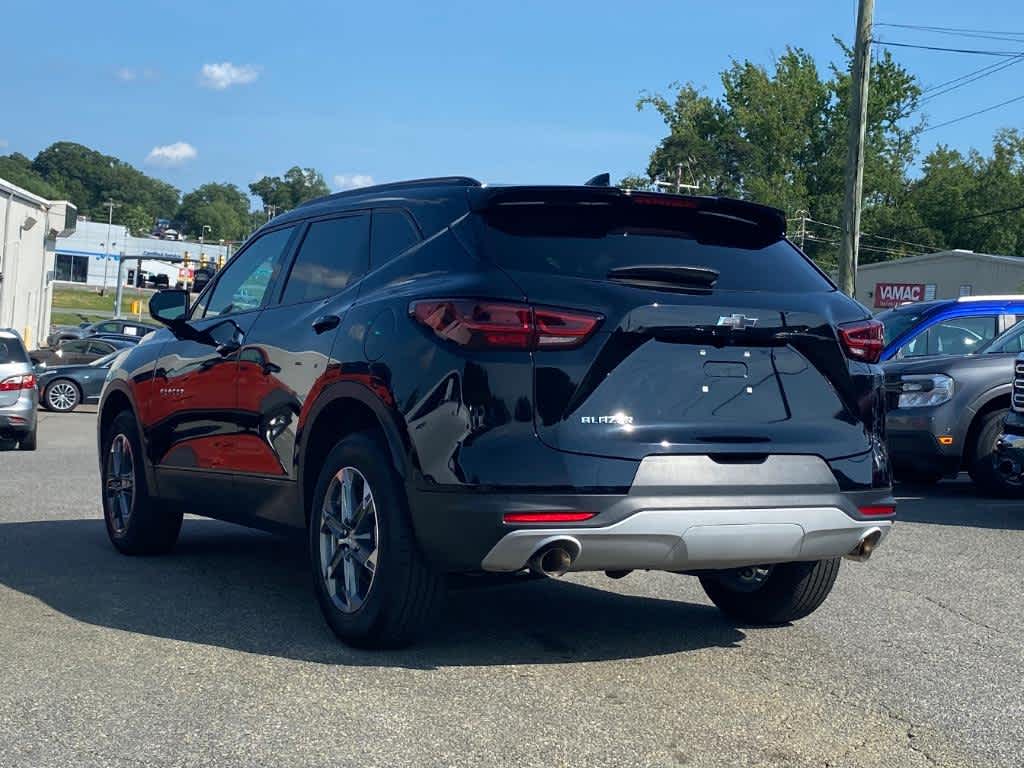 2023 Chevrolet Blazer 2LT photo 3