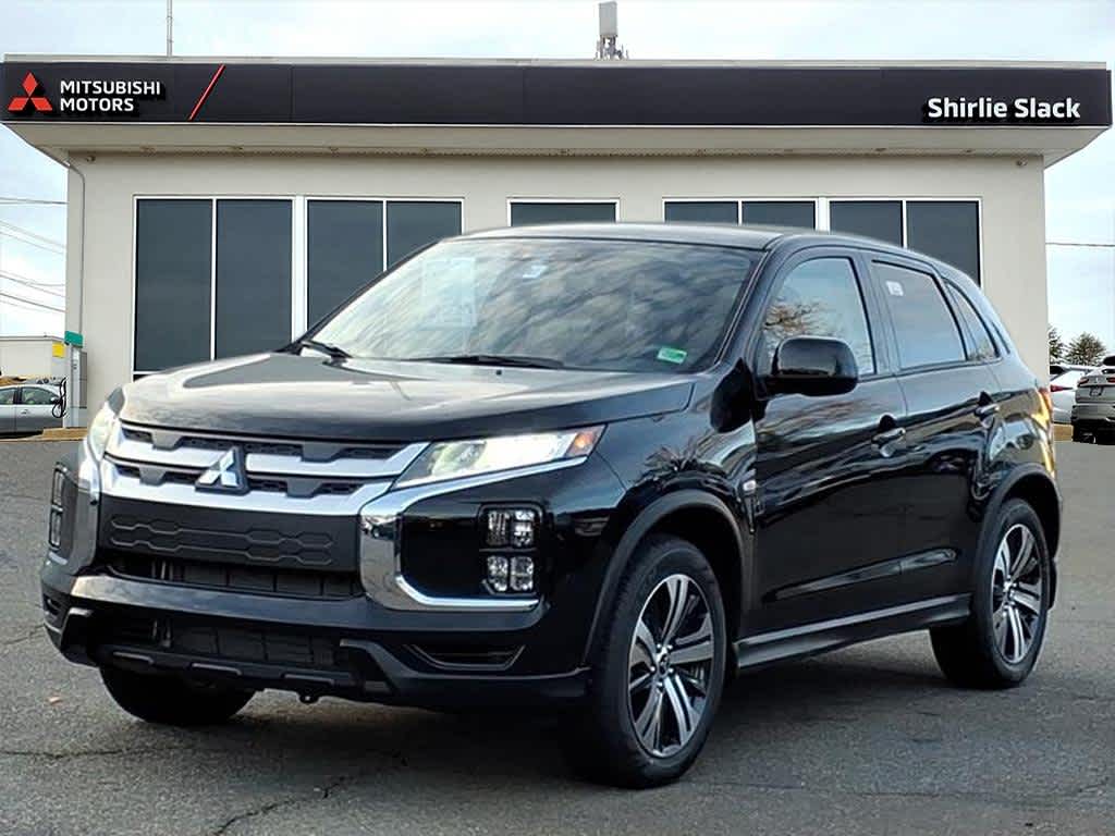 2026 Mitsubishi Outlander Sport ES's photo