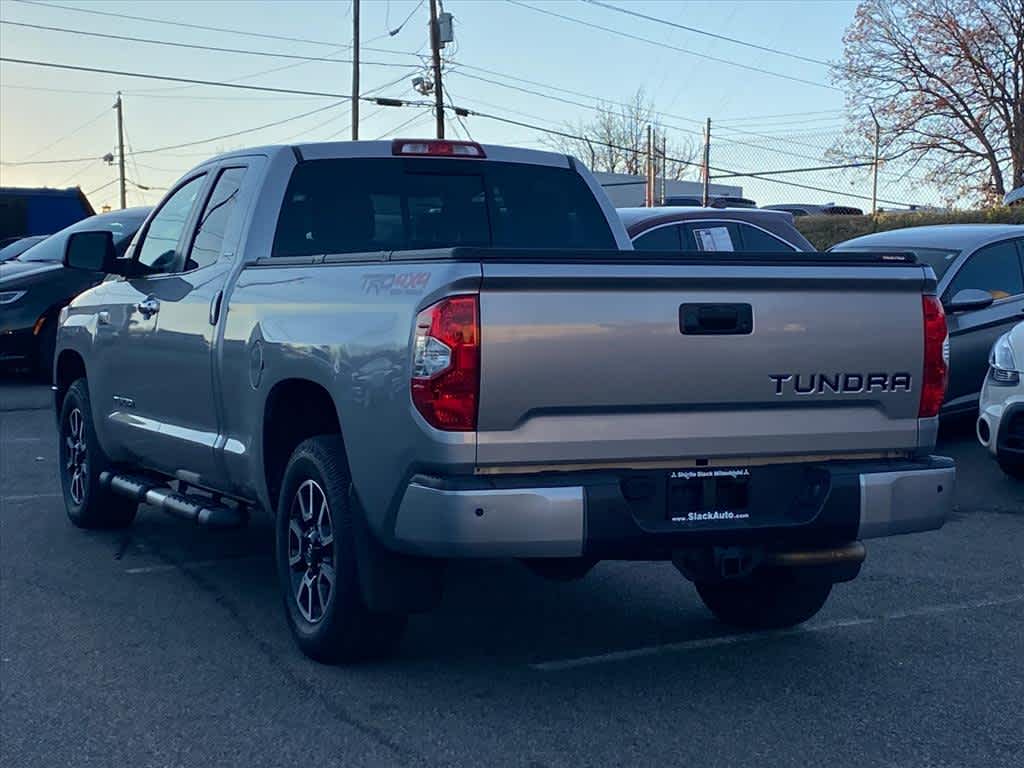 2016 Toyota Tundra Double Cab photo 3