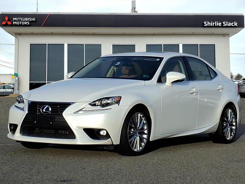 2015 Lexus IS 250's photo