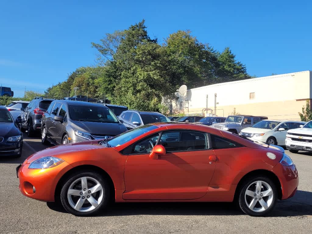 2007 Mitsubishi Eclipse GS photo 2
